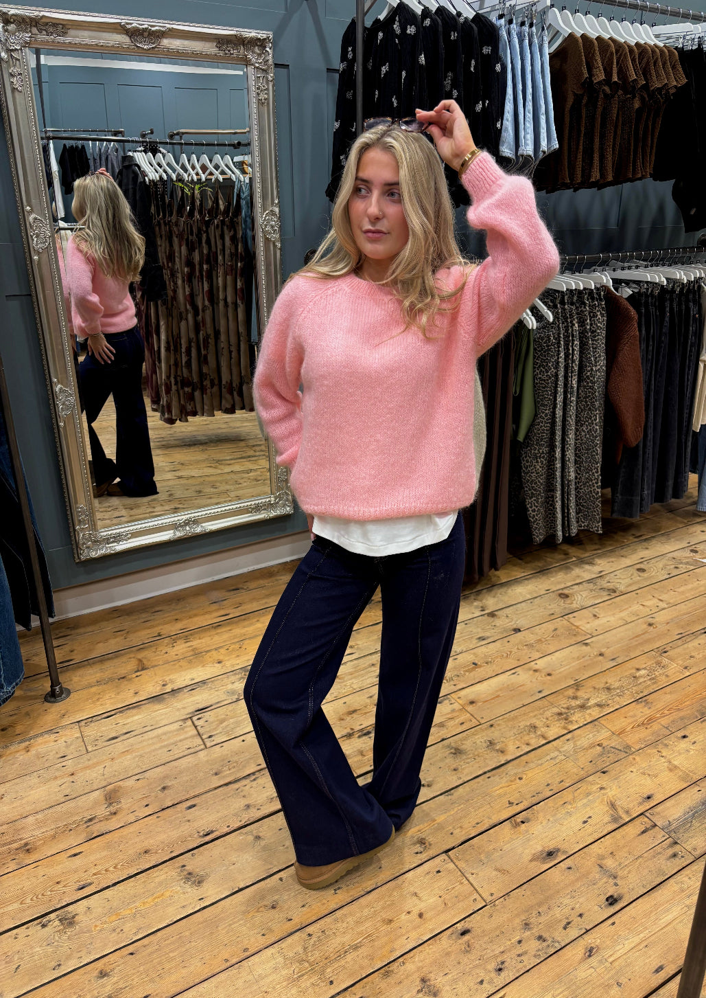 Round Neck Rose Shadow Mohair Jumper