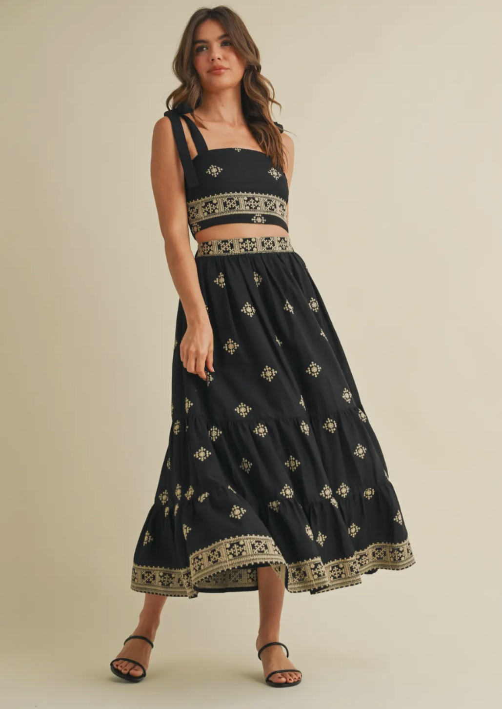 Embroidery Tiered Maxi Skirt