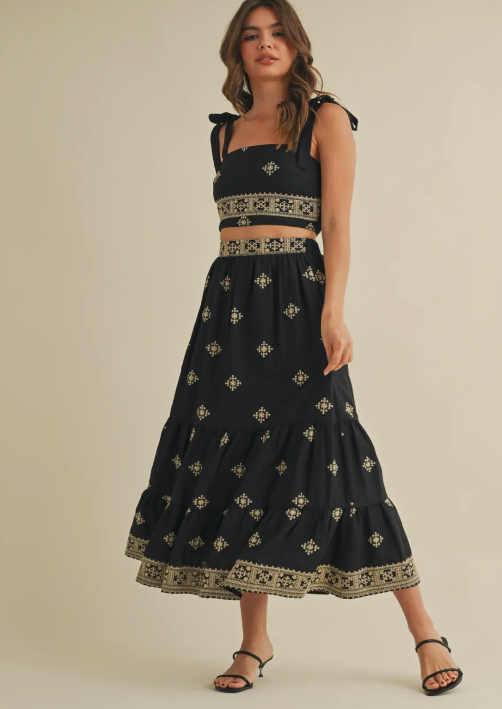 Embroidery Tiered Maxi Skirt