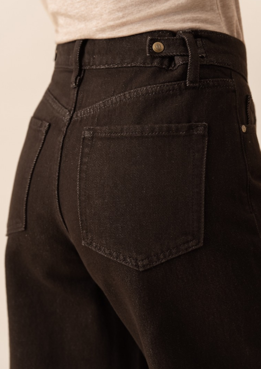 Logan Wide Regular Jean