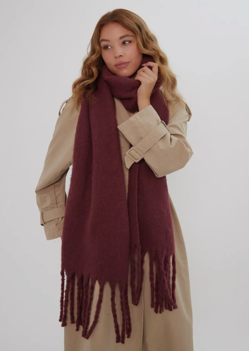Oversized Chunky Burgundy Scarf
