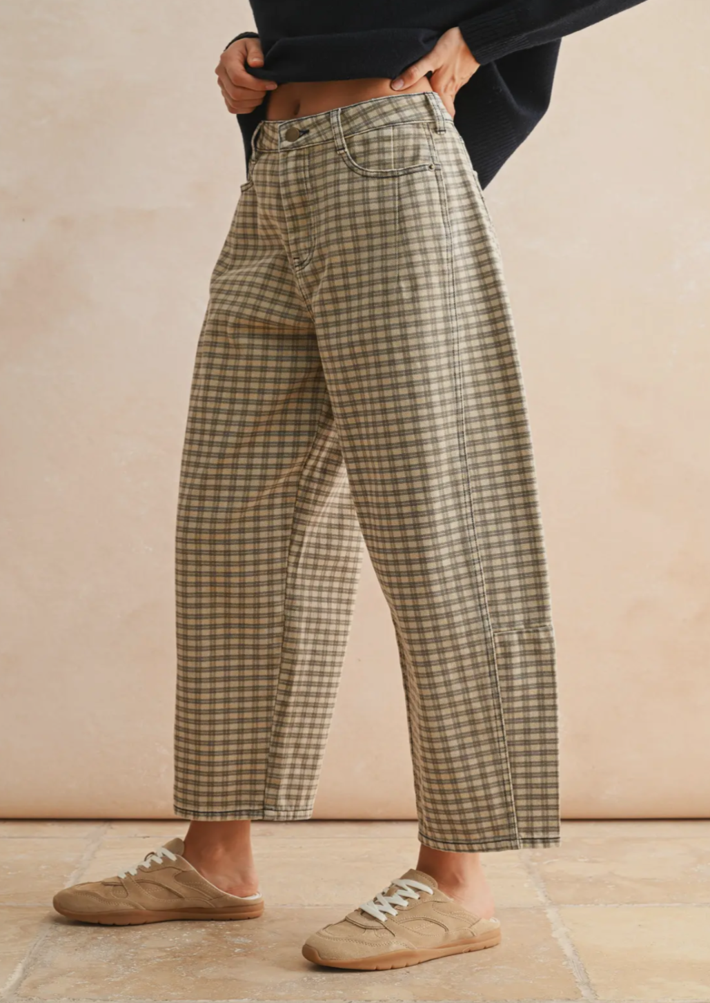 Checked Pattern Barrel Jeans