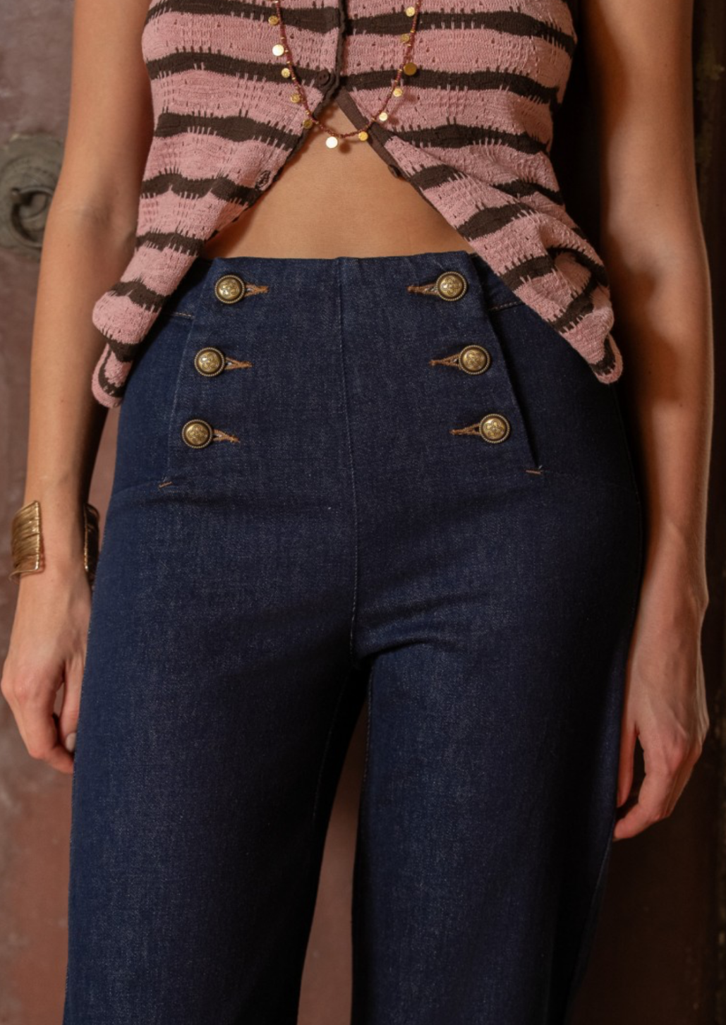 6 Button Victorine Jean