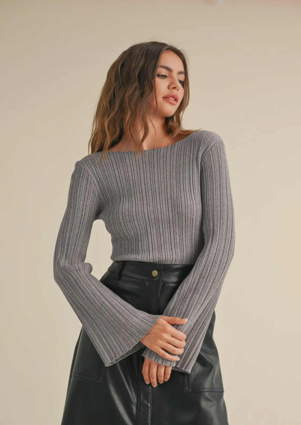 Ribbed Knitted Flared Sleeve Top