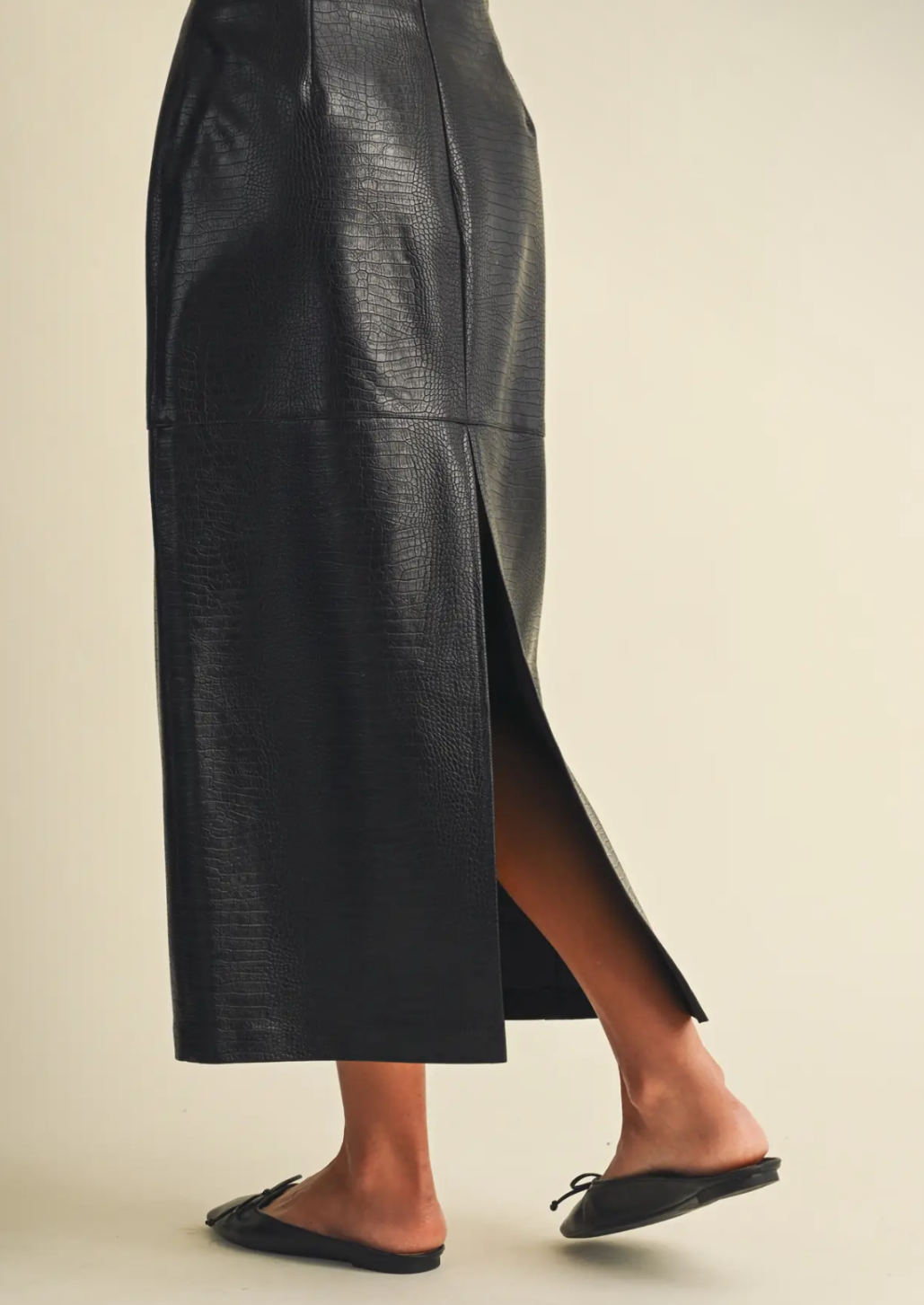 Croc Embossed Coated Pencil Skirt