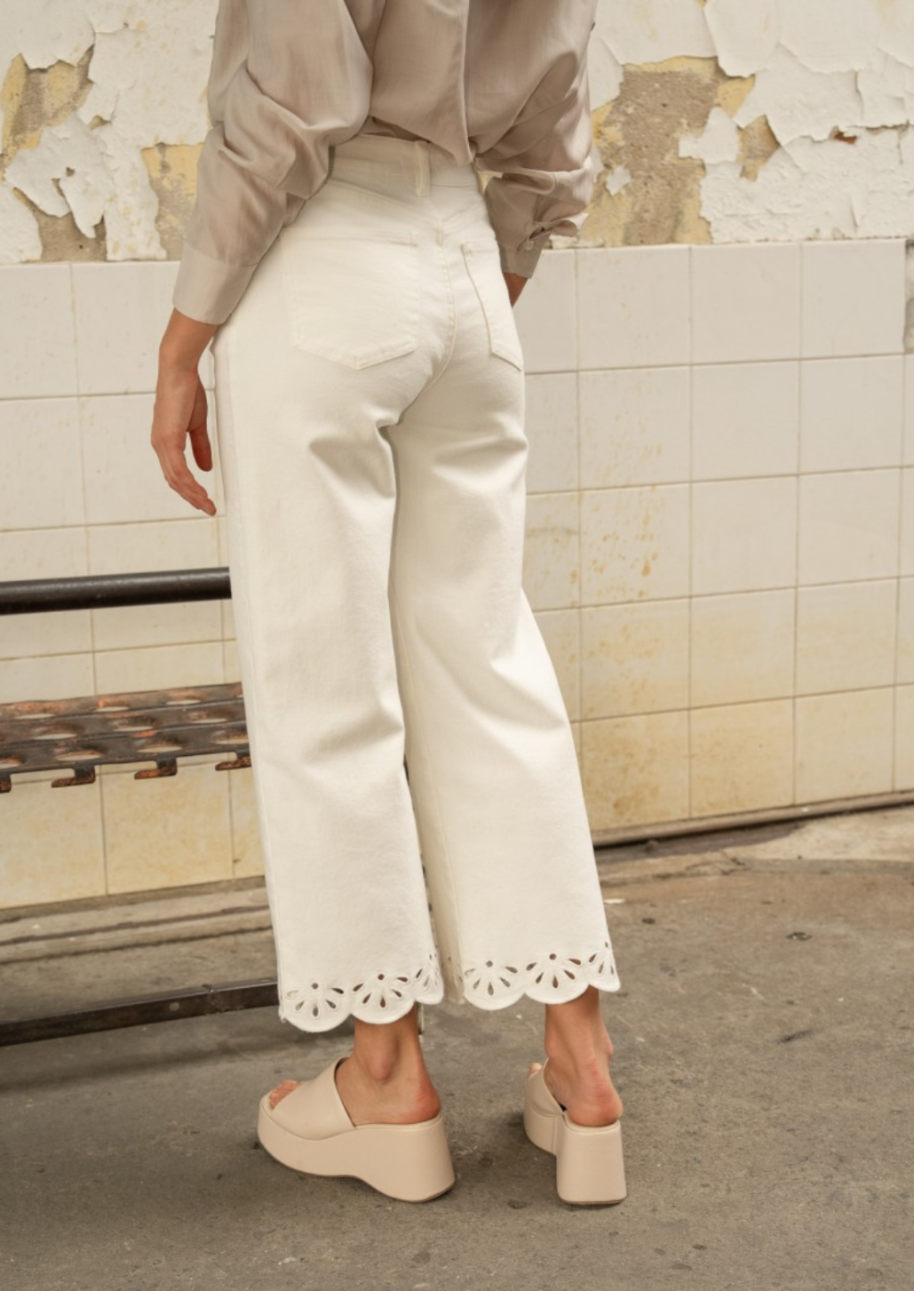 Alice Cut Out Detail Jean